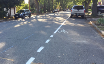 On the city's bike map, 46th Avenue has bike lanes, but it in real life, it doesn't. Photo: David Sachs