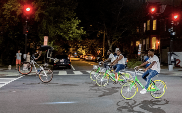 One commenter on a Georgetown listserv urged people to call the cops on dockless bike-share riders. Photo: Ep_Jhu on Flickr