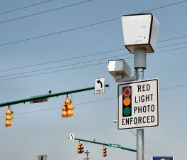 A red light camera in Springfield, Ohio. Photo: Wikimedia commons.