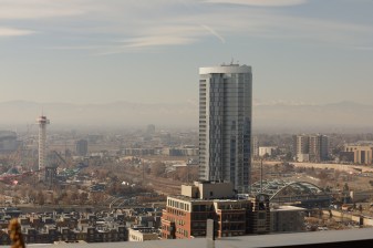 Pollution obscures the Rocky Mountains Photo: Andy Bosselman