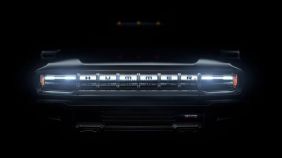 Photo GMC Hummer EV grill and headlights