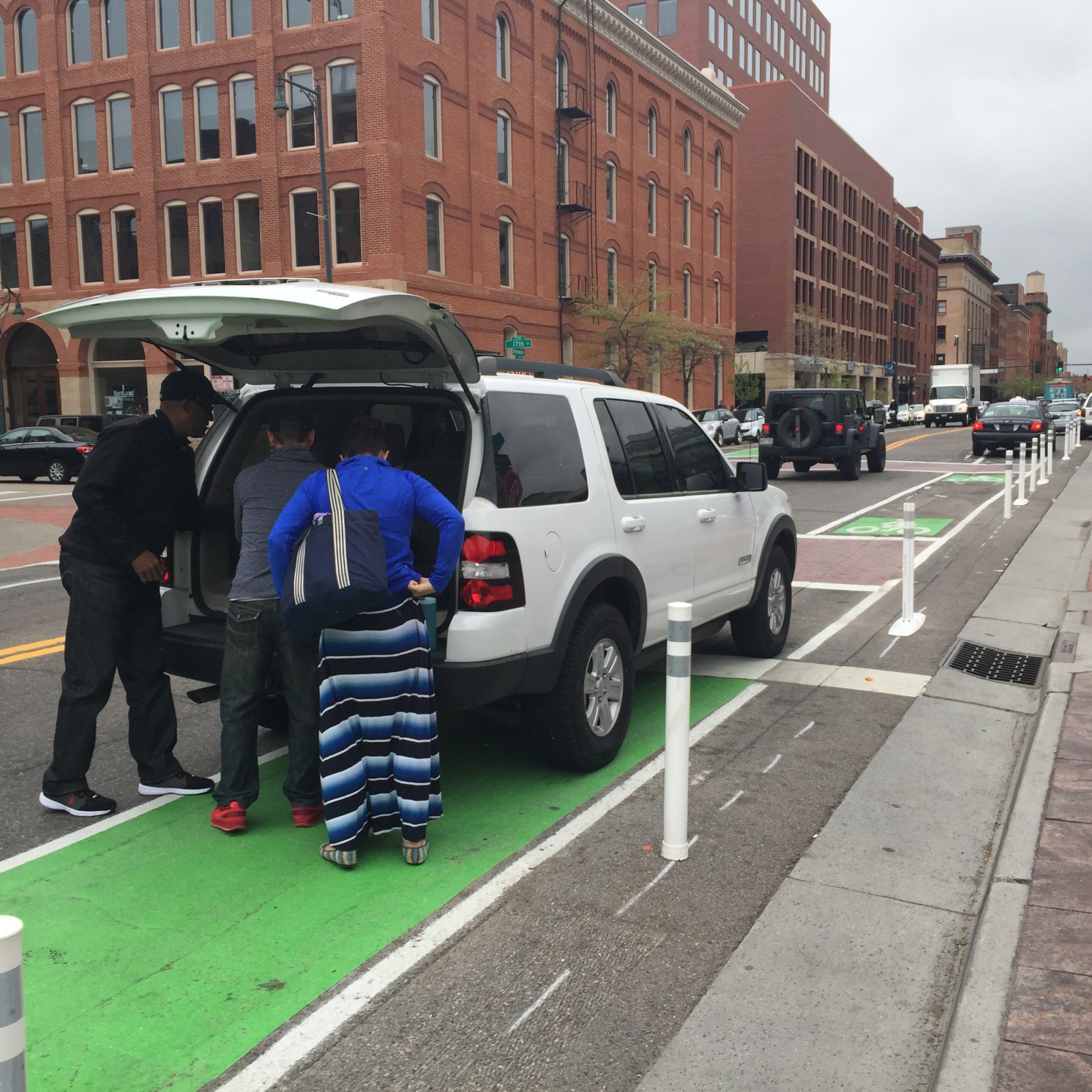 Better Bike Lanes Coming to Wynkoop Street, But Car Parking Still Prioritized