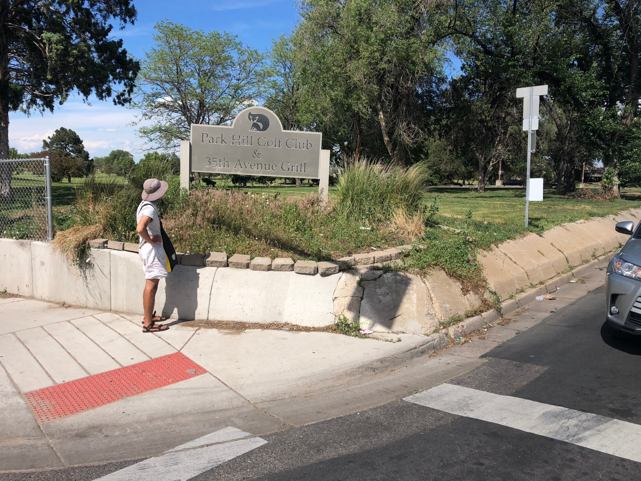 Eyes on the Street: No Sidewalk on Park Hill Route to 40th & Colorado Station