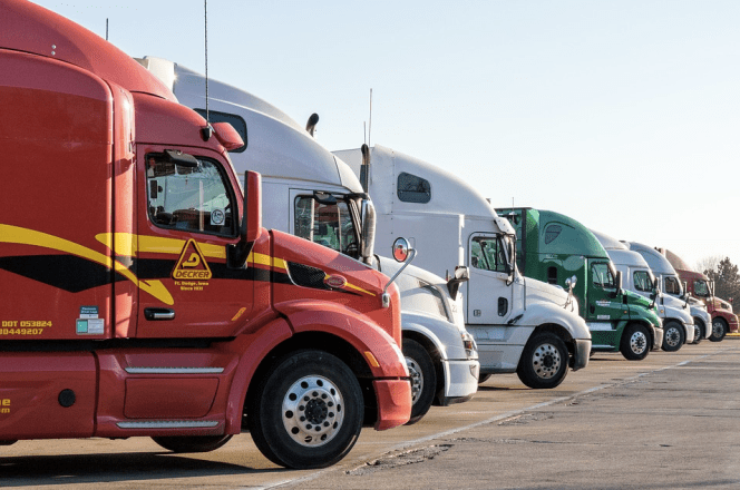 Independent Truck Drivers Have a Hard Time Complying with State Clean Air and Climate Rules